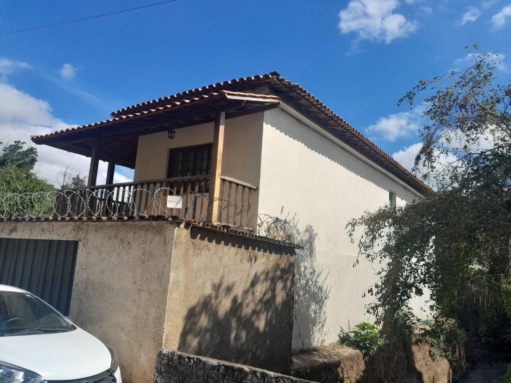 Casa, Centro, 4 Quartos, 5 Vagas, 1 Suíte