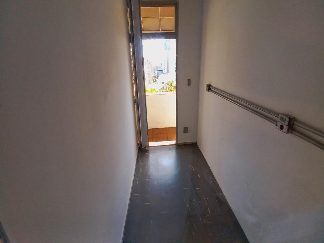 Sala, Funcionários, 0 Quarto, 1 Vaga