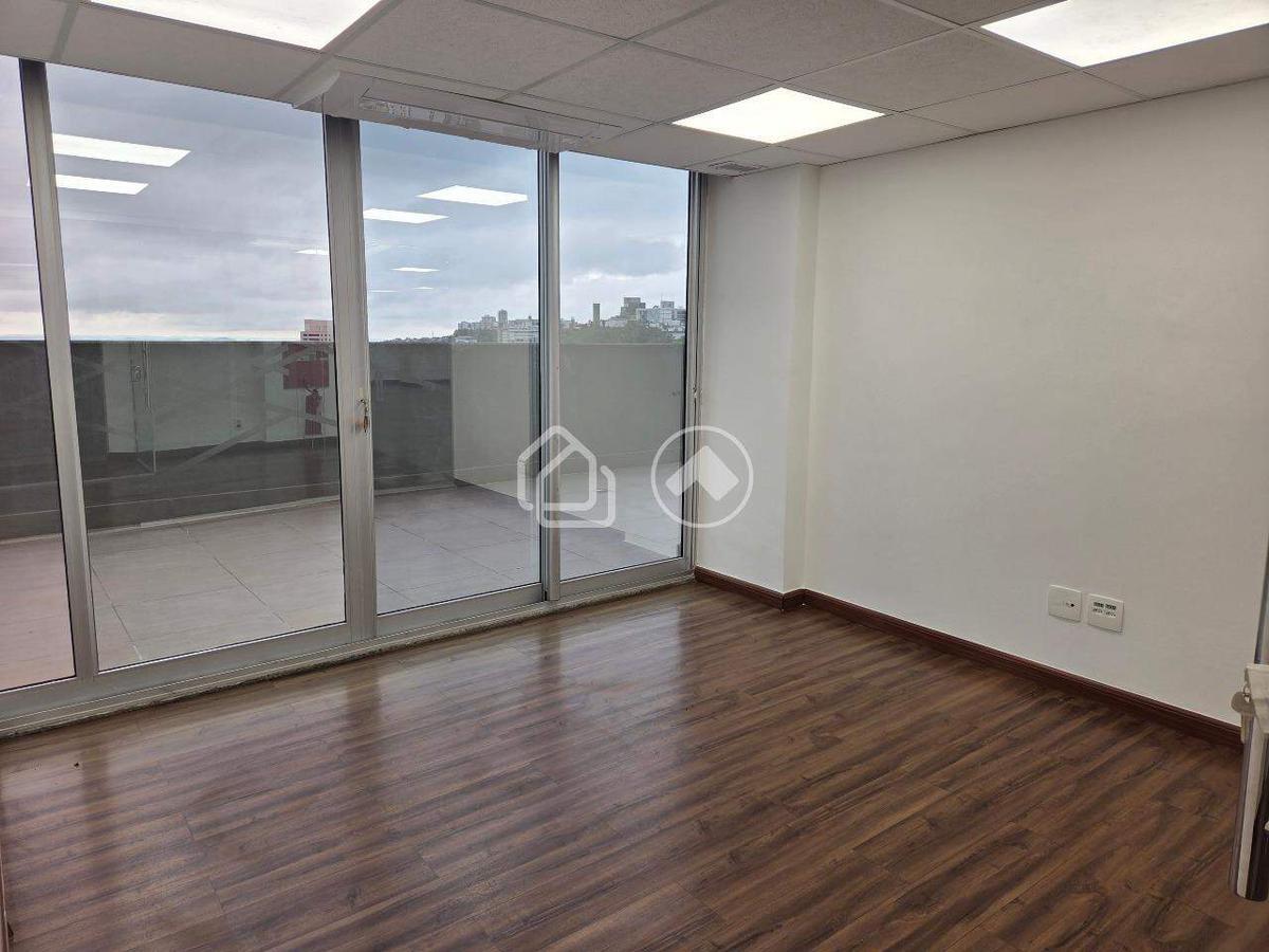 Sala, Estoril, 7 Vagas