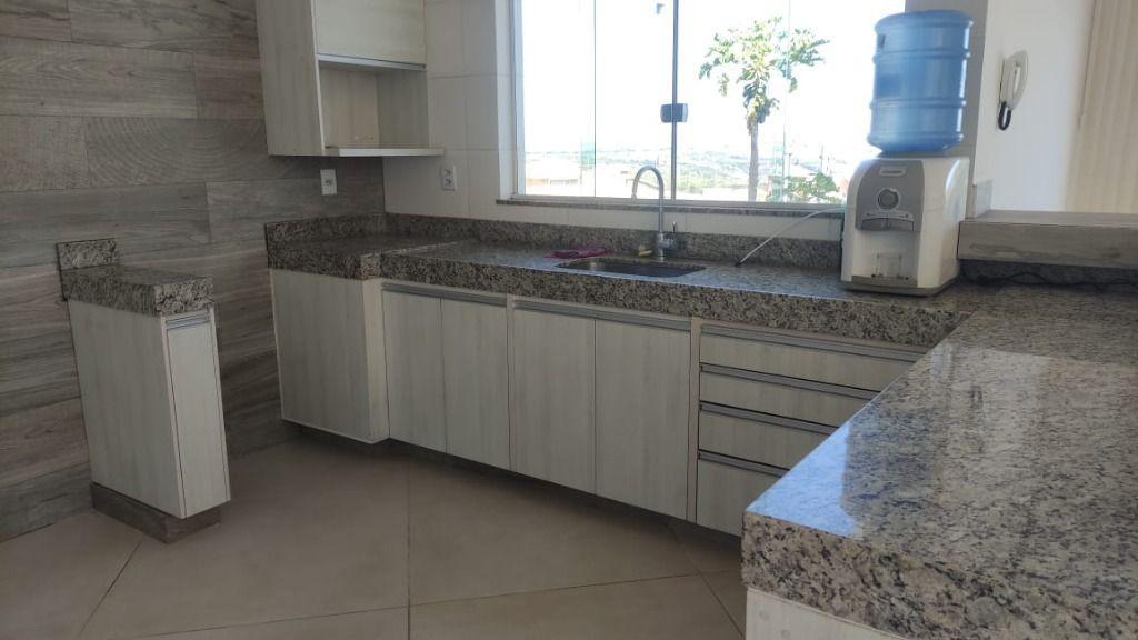 Casa, Shalimar, 3 Quartos, 0 Vaga