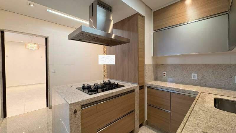 Apartamento, Sion, 4 Quartos, 2 Vagas, 1 Suíte