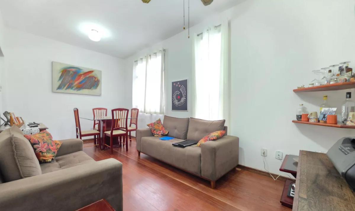 Apartamento, Sagrada Família, 3 Quartos, 2 Vagas, 1 Suíte