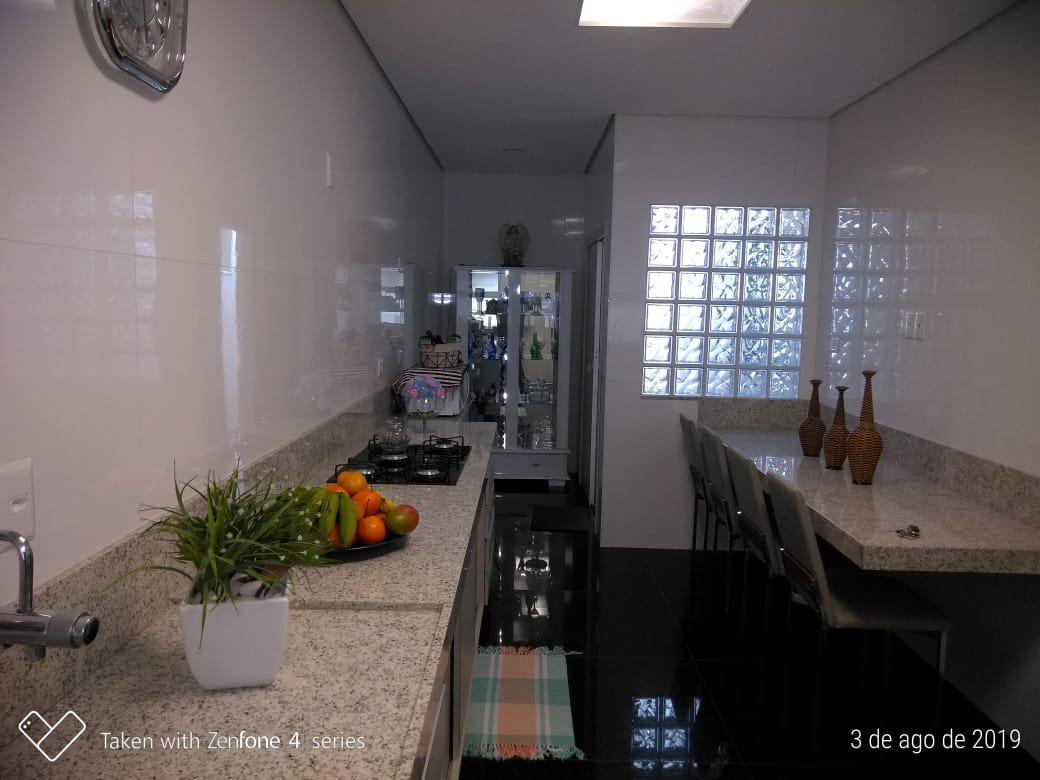 Casa, Itapoã, 4 Quartos, 4 Vagas, 2 Suítes