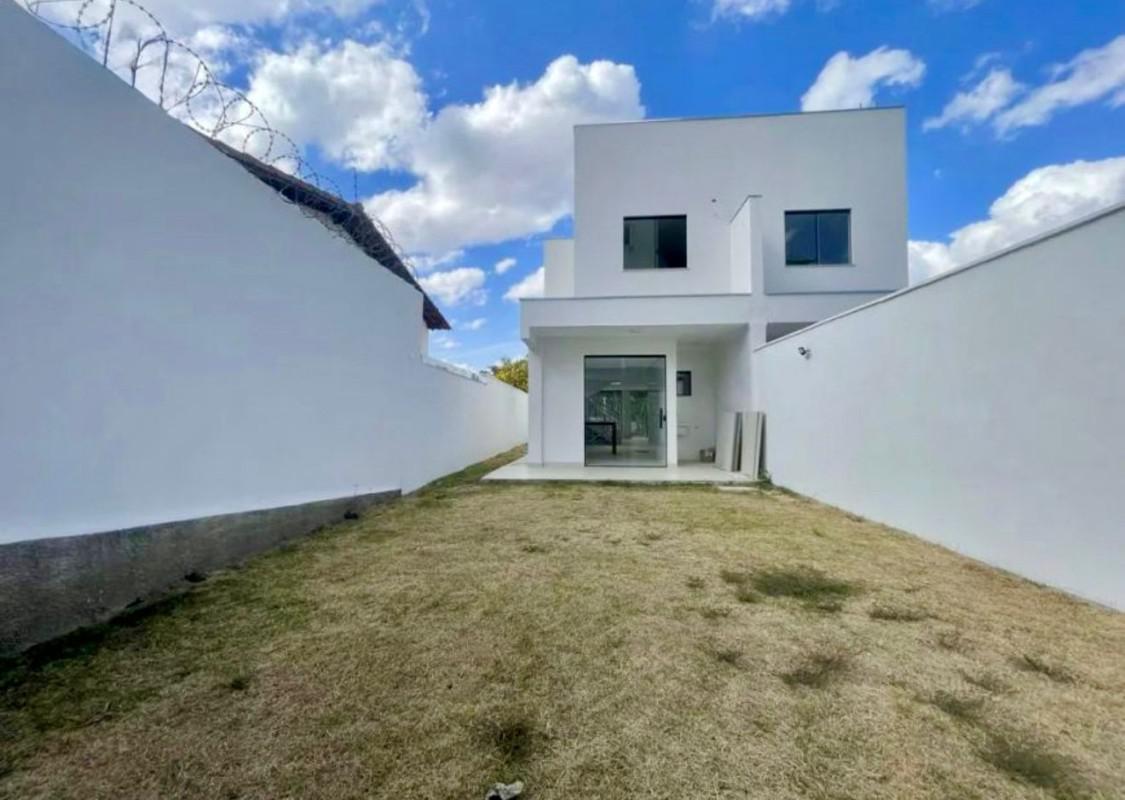 Casa, Planalto, 3 Quartos, 4 Vagas, 1 Suíte