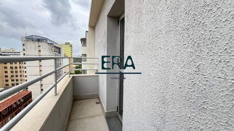 Cobertura, Centro, 2 Quartos, 0 Vaga, 4 Suítes