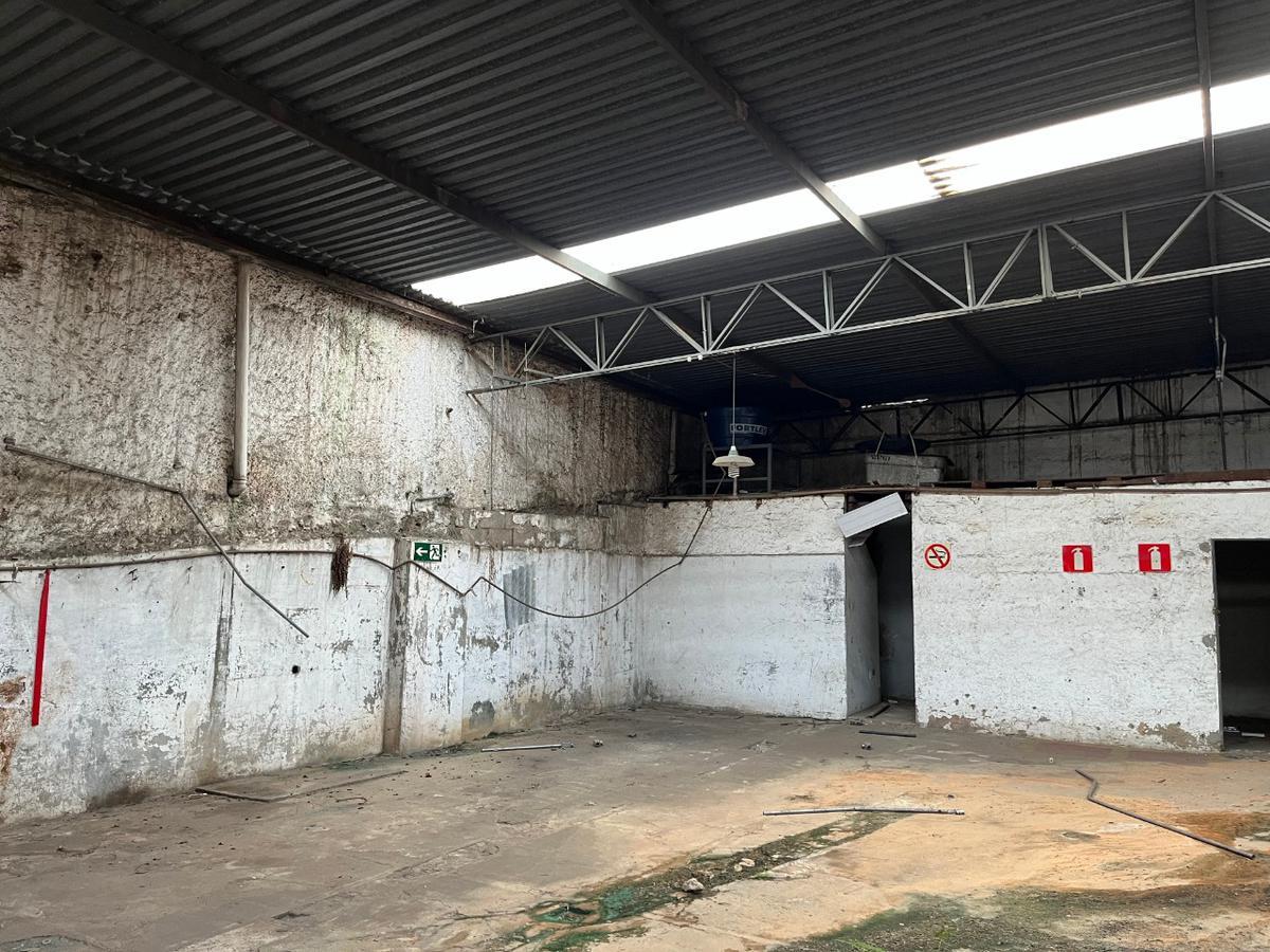 Galpão, Camargos, 0 Quarto, 0 Vaga