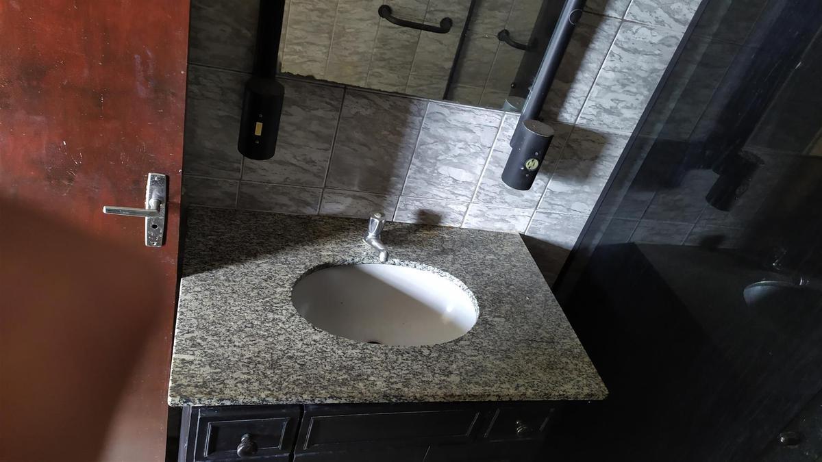 Casa, Jardim Sion, 3 Quartos, 30 Vagas, 1 Suíte