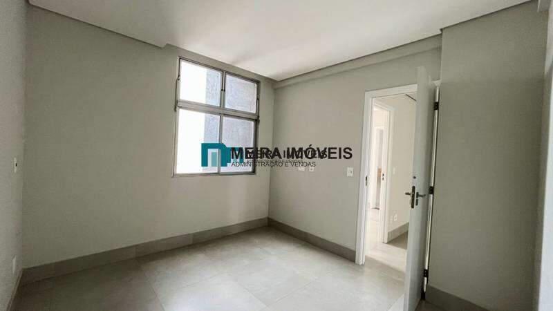 Apartamento, Centro, 2 Quartos, 0 Vaga, 1 Suíte