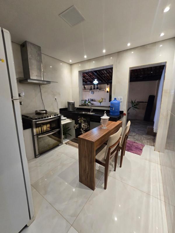 Casa, Milanez, 3 Quartos, 3 Vagas, 1 Suíte