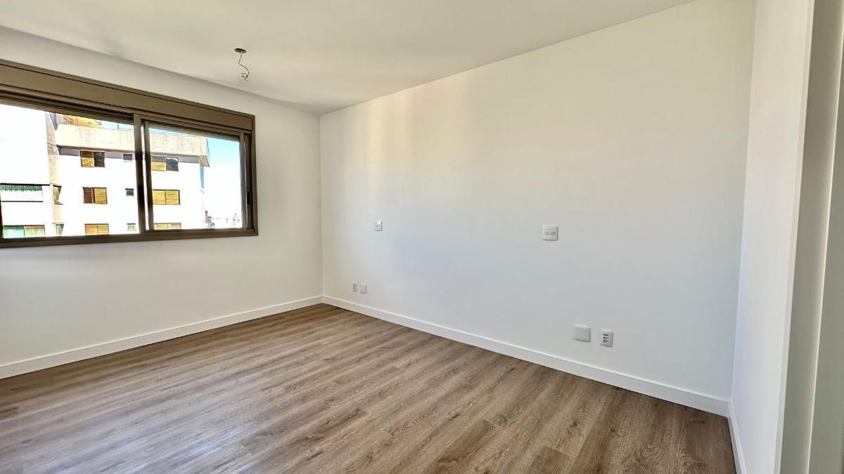 Apartamento, Cruzeiro, 4 Quartos, 3 Vagas, 2 Suítes