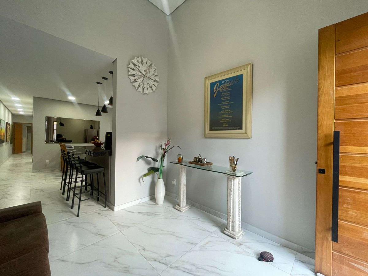 Casa, Santa Efigênia, 3 Quartos, 2 Vagas, 1 Suíte