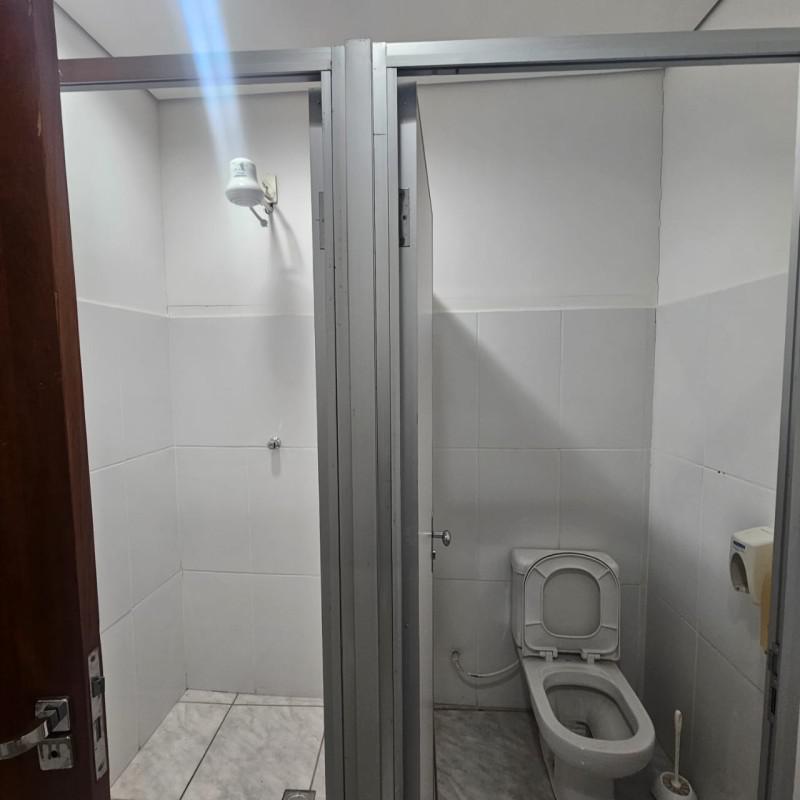 Prédio, Estoril, 0 Quarto, 17 Vagas