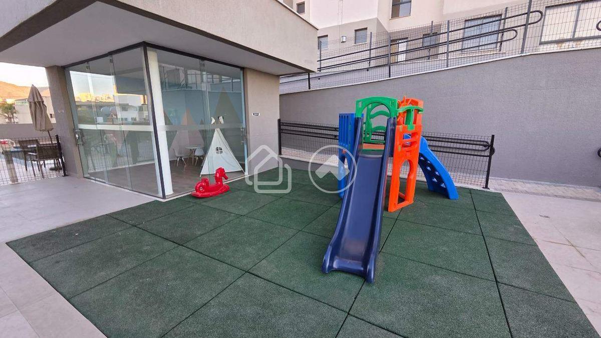 Apartamento, Estoril, 2 Quartos, 1 Vaga, 1 Suíte
