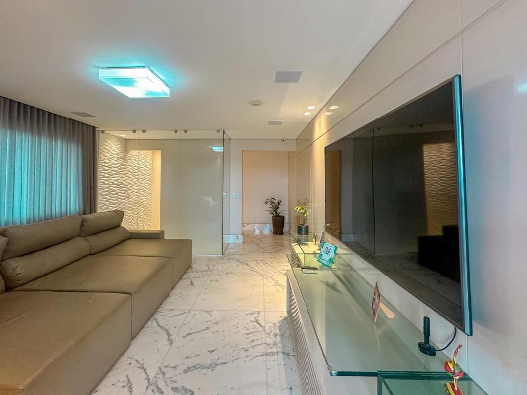 Cobertura, Cabral, 4 Quartos, 6 Vagas, 3 Suítes