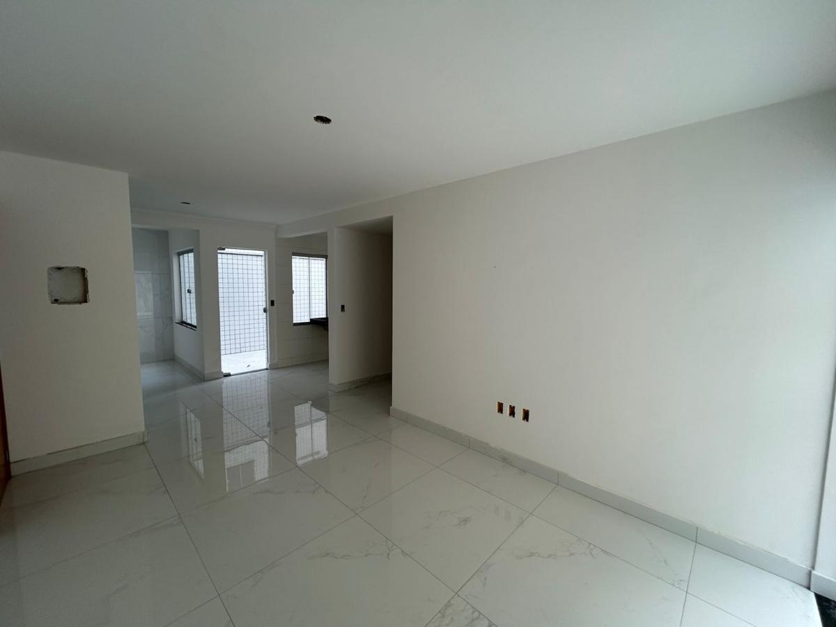 Apartamento, Santa Cruz Industrial, 3 Quartos, 2 Vagas, 1 Suíte