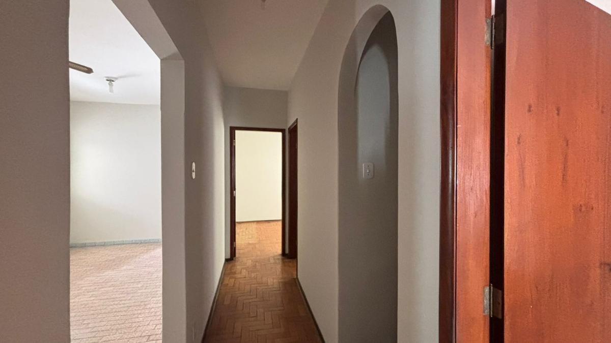 Apartamento, Centro, 4 Quartos, 0 Vaga, 1 Suíte
