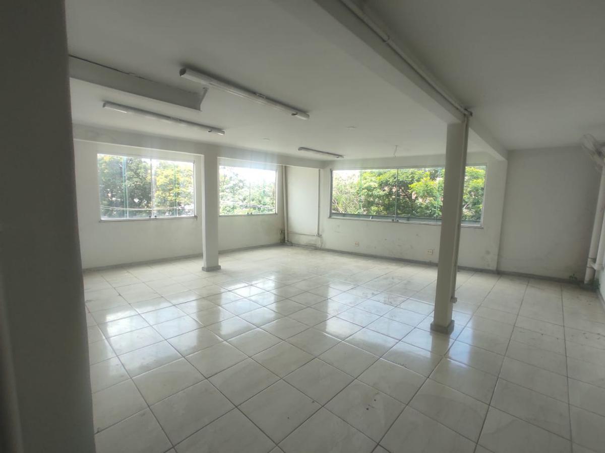 Galpão, Santa Cruz, 0 Quarto, 6 Vagas