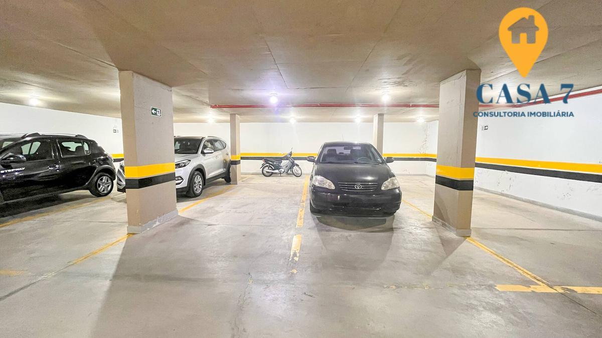 Apartamento, Serra, 2 Quartos, 2 Vagas, 1 Suíte