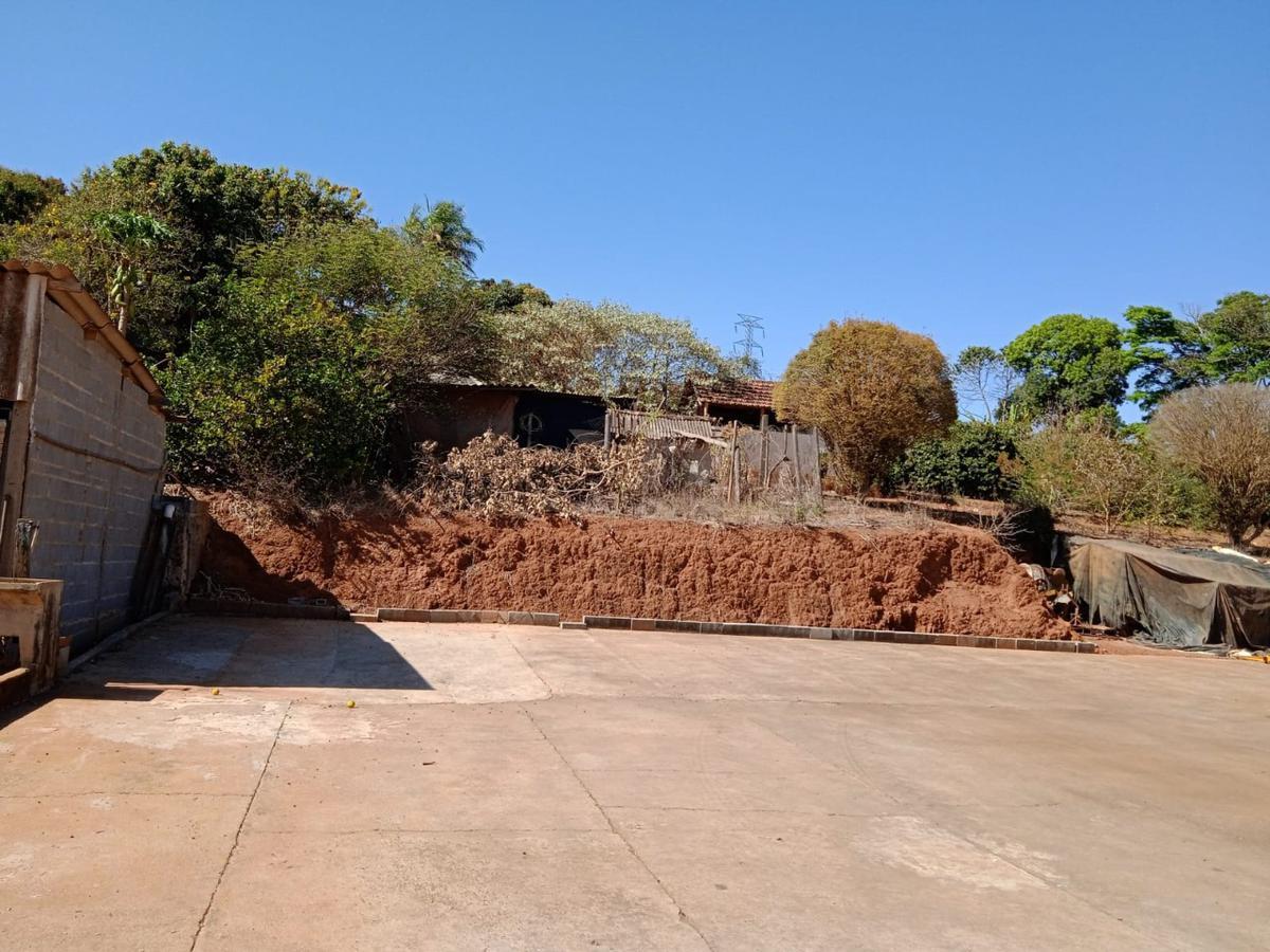 Fazenda, Zona Rural, 2 Quartos, 0 Vaga