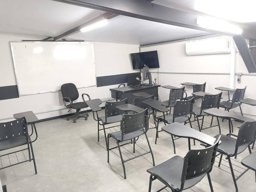 Sala, Cidade Nova, 0 Quarto, 10 Vagas