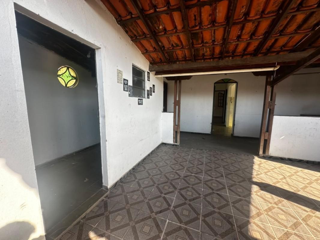 Casa, São Geraldo, 2 Quartos, 0 Vaga
