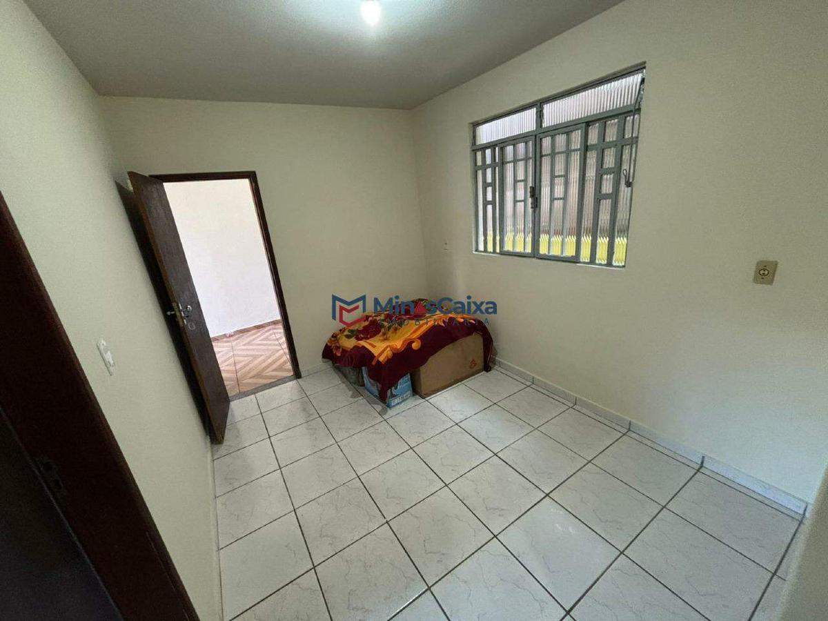 Casa, Bromélias, 4 Quartos, 2 Vagas, 1 Suíte