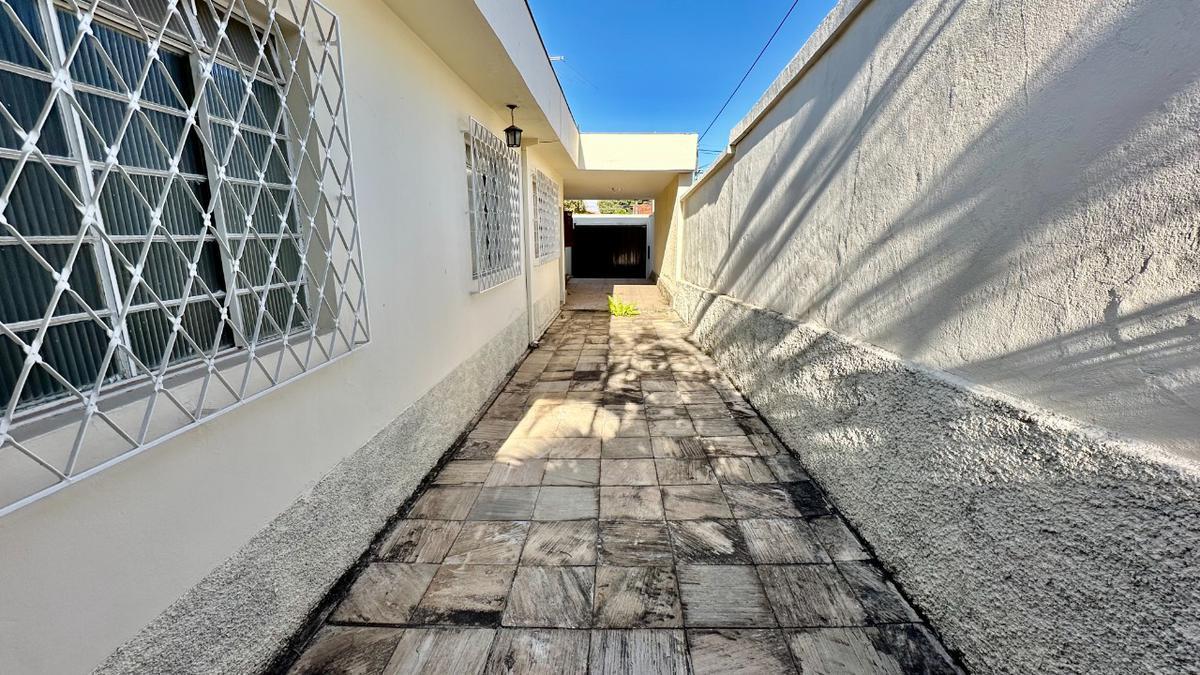 Casa, Itapoã, 4 Quartos, 4 Vagas, 1 Suíte