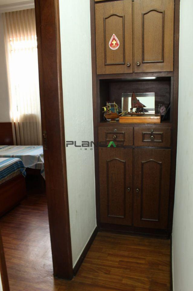 Casa, Santa Cruz Industrial, 3 Quartos, 8 Vagas, 2 Suítes