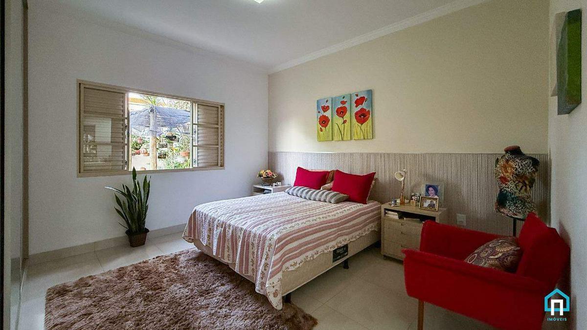 Casa, Centro, 4 Quartos, 4 Vagas, 2 Suítes