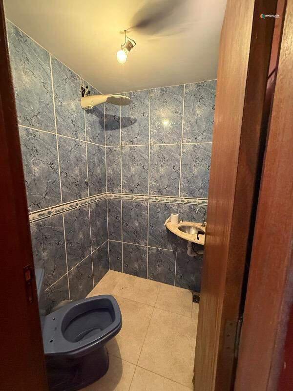 Casa, Monte Carlo, 5 Quartos, 2 Vagas, 1 Suíte
