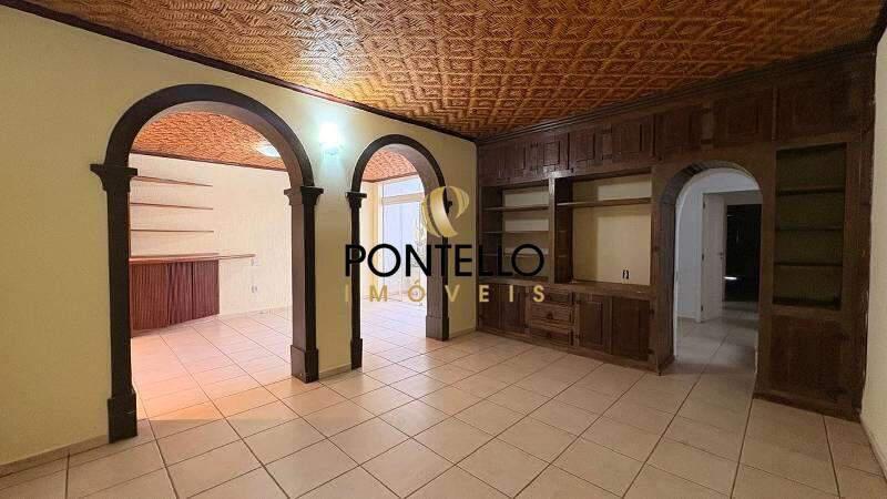 Casa, Vila Paris, 4 Quartos, 4 Vagas, 2 Suítes