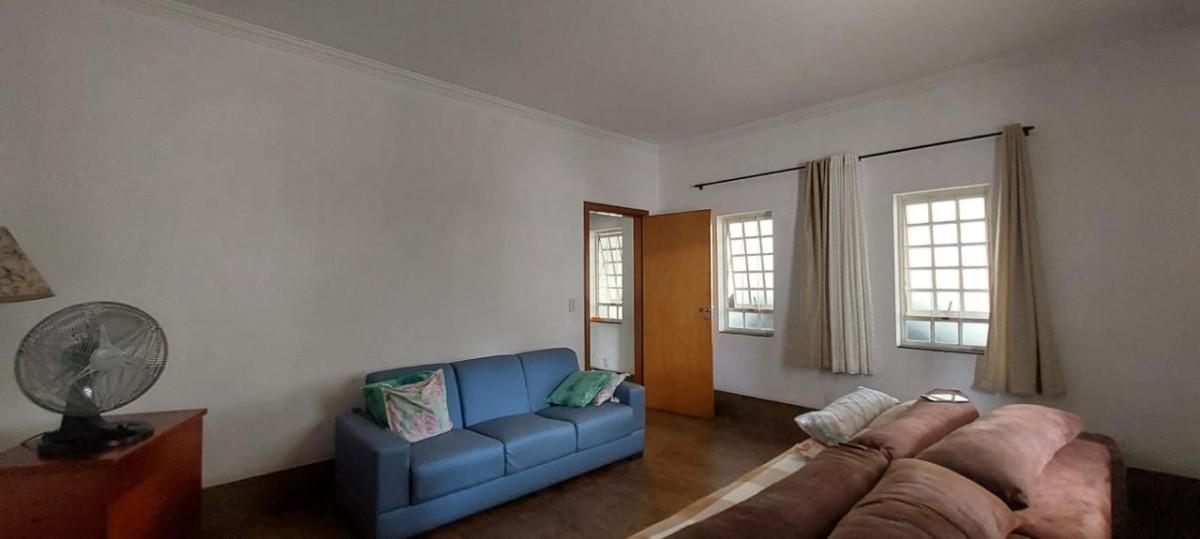 Casa, Jardim Riacho das Pedras, 3 Quartos, 10 Vagas, 1 Suíte