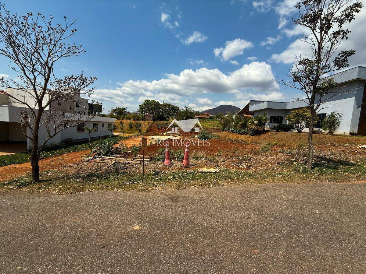 Lote, Condomínio Serra dos Bandeirantes, 0 Quarto, 0 Vaga