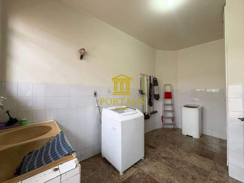 Casa, Dona Clara, 3 Quartos, 4 Vagas, 1 Suíte