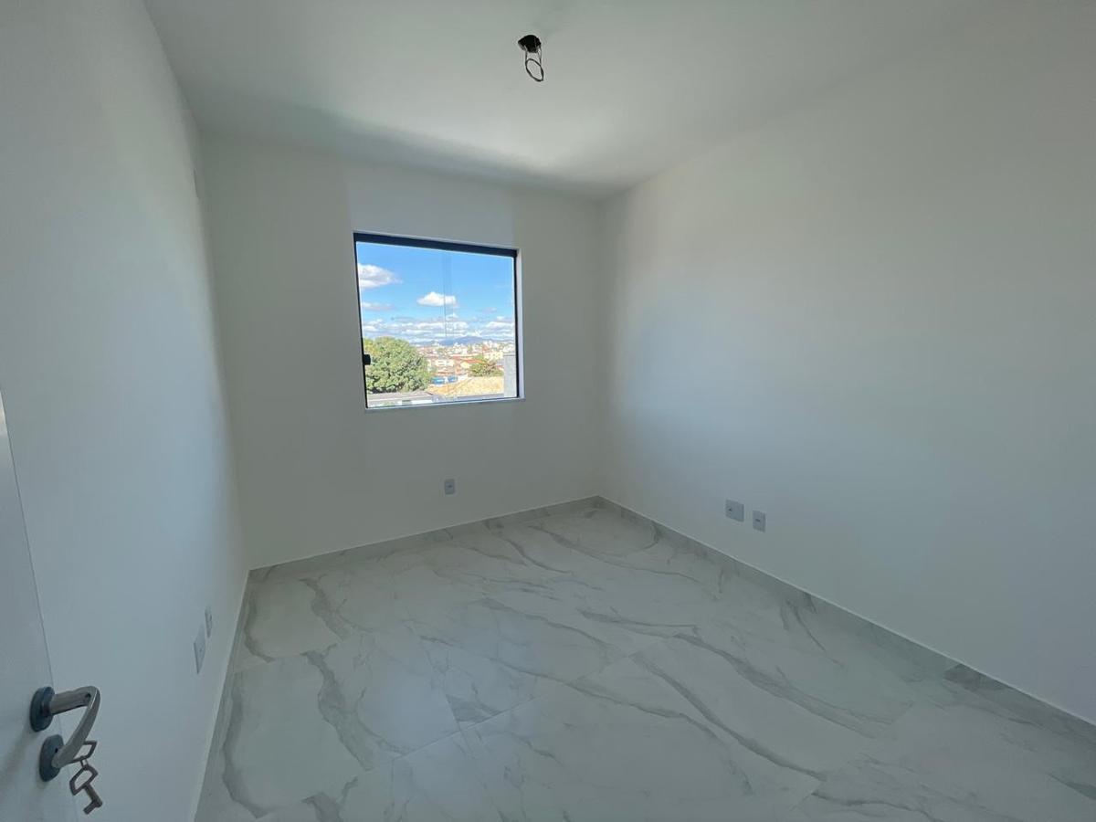 Casa, São João Batista (venda Nova), 2 Quartos, 1 Vaga, 2 Suítes