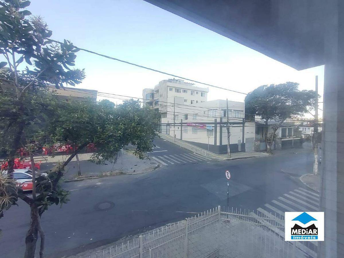 Prédio, Santa Teresa, 1 Quarto, 3 Vagas