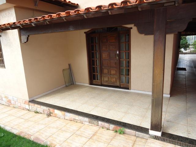 Casa, Milionários, 4 Quartos, 4 Vagas, 1 Suíte