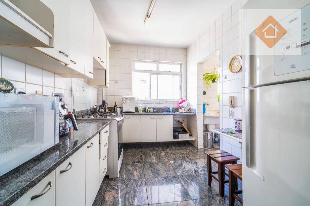 Apartamento, Funcionários, 4 Quartos, 2 Vagas, 1 Suíte