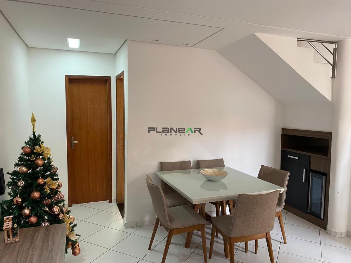 Casa, Sapucaias III, 2 Quartos, 2 Vagas, 1 Suíte