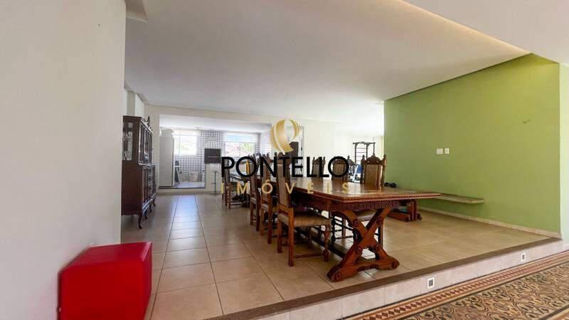 Casa, Vila Paris, 6 Quartos, 7 Vagas, 2 Suítes