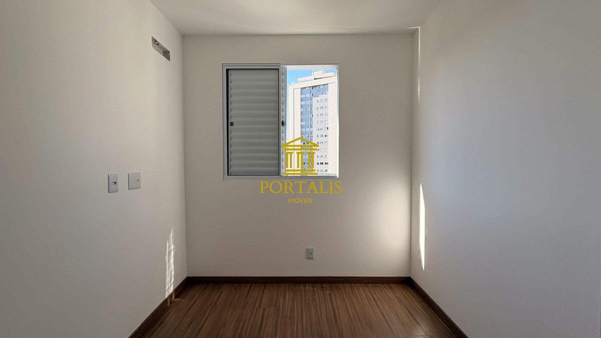 Apartamento, Vila Paris, 2 Quartos, 2 Vagas, 1 Suíte