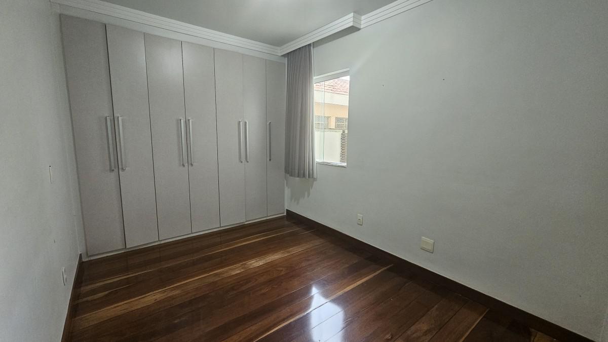 Casa, Nova Floresta, 5 Quartos, 4 Vagas, 2 Suítes