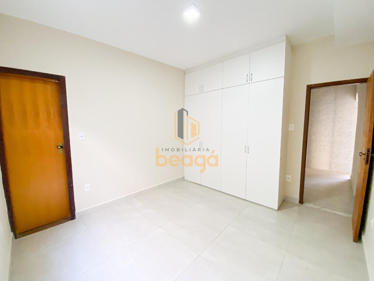 Casa, Santa Terezinha, 3 Quartos, 4 Vagas, 1 Suíte