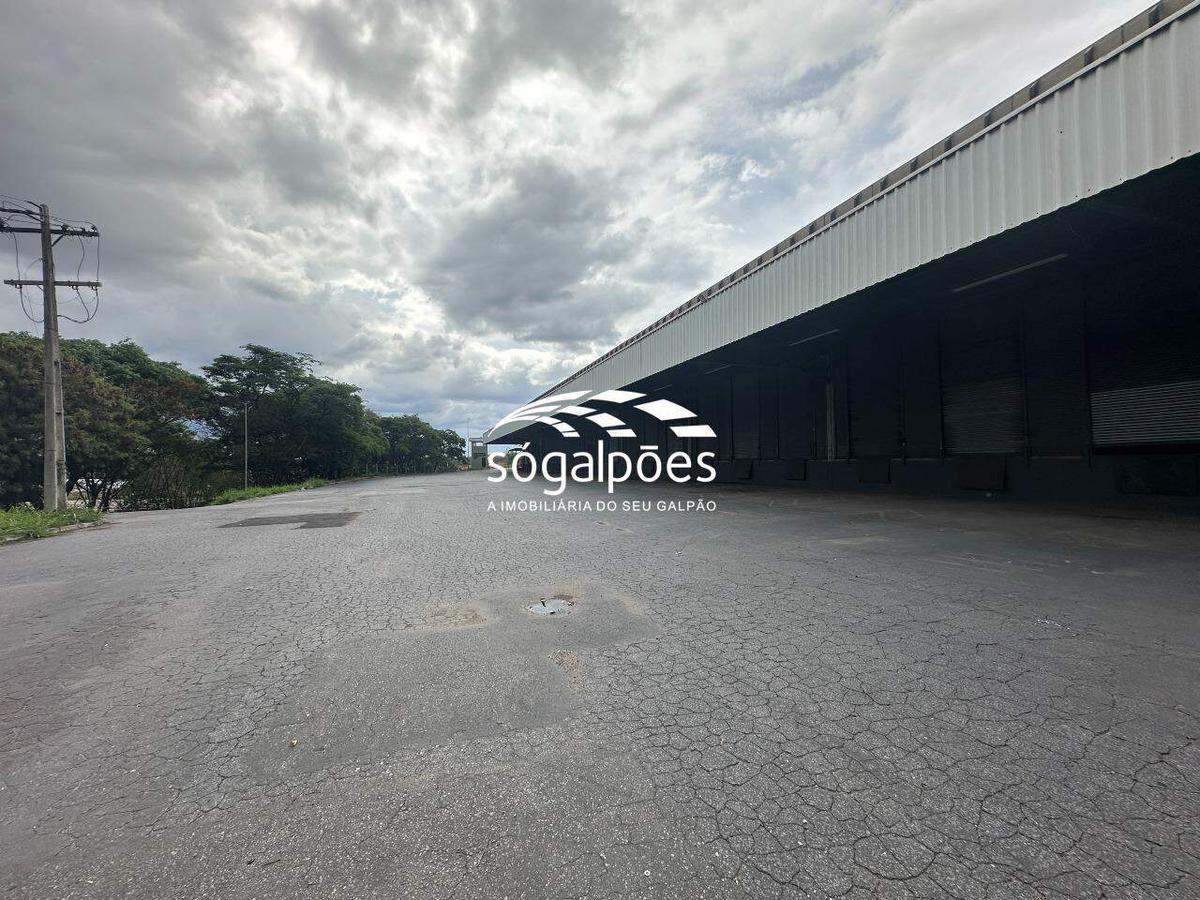 Galpão, Campina Verde, 30 Vagas