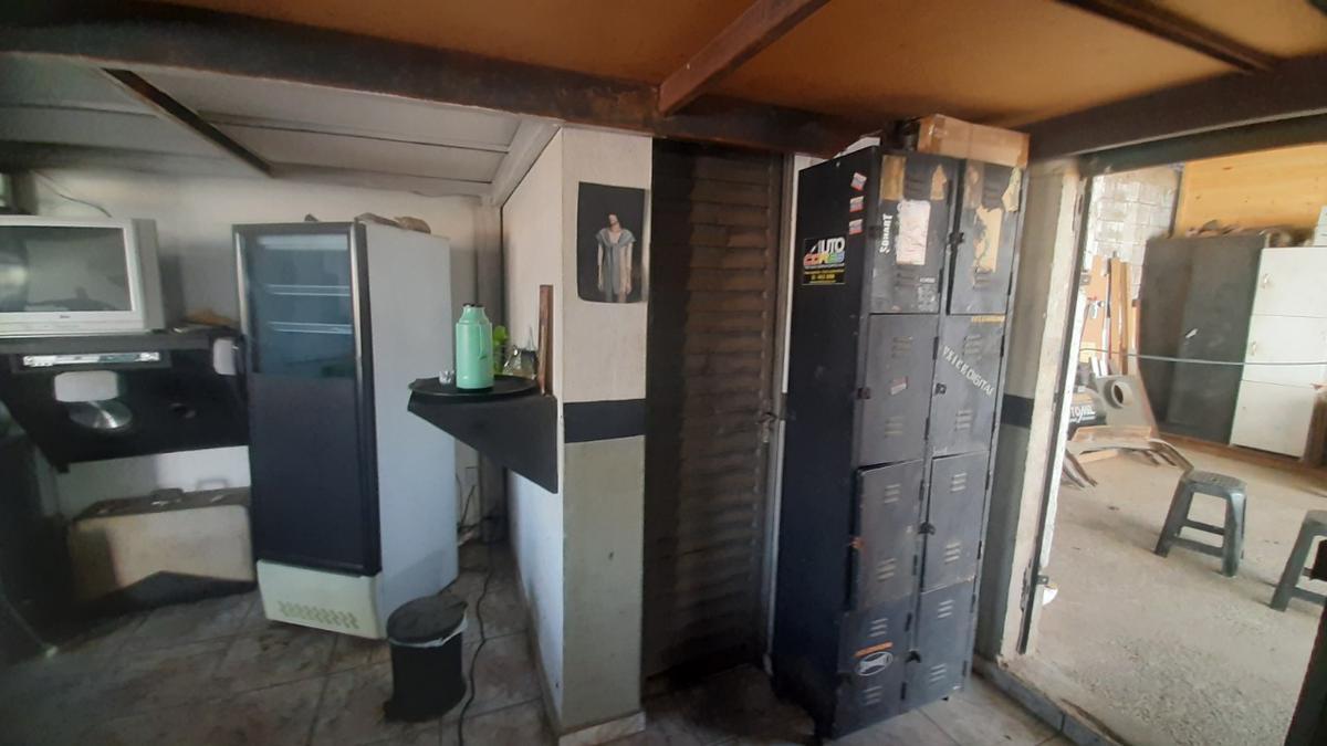 Prédio, Castelo, 0 Quarto, 15 Vagas