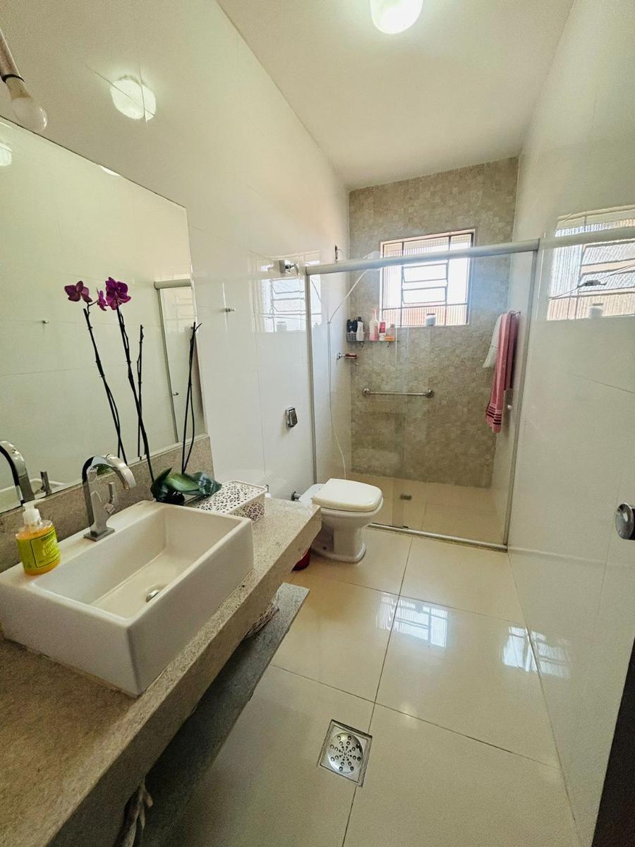 Casa, Caiçaras, 3 Quartos, 0 Vaga, 1 Suíte