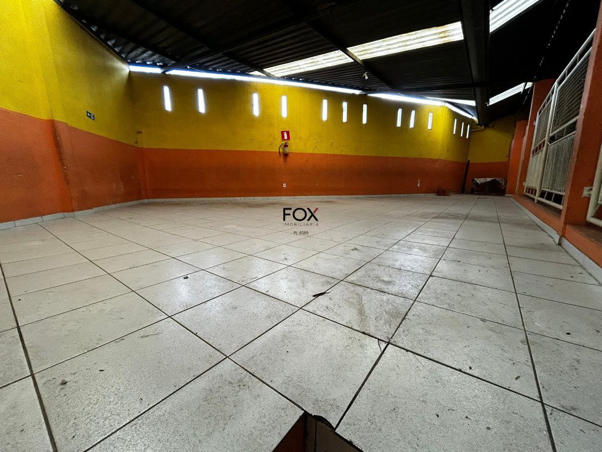 Prédio, Sagrada Família, 0 Quarto, 0 Vaga