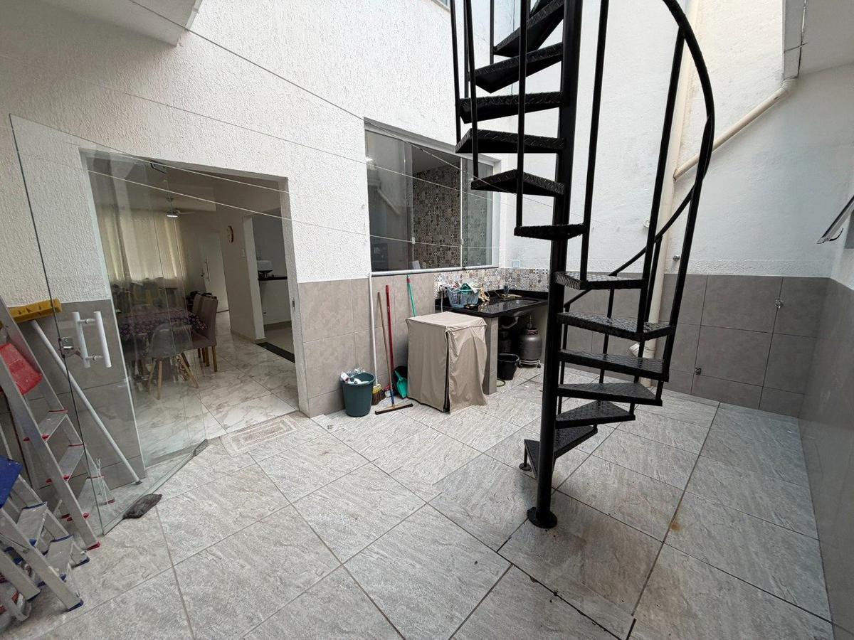 Casa, Horto, 4 Quartos, 2 Vagas, 1 Suíte