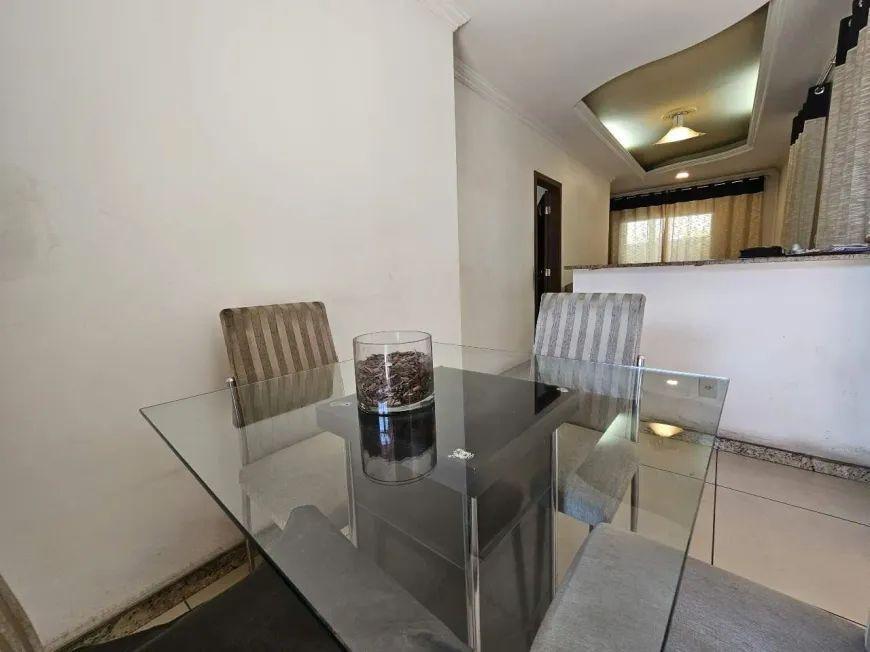 Casa, Santa Branca, 3 Quartos, 2 Vagas, 1 Suíte