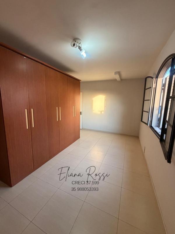 Casa, Pinheiros, 3 Quartos, 3 Vagas, 1 Suíte